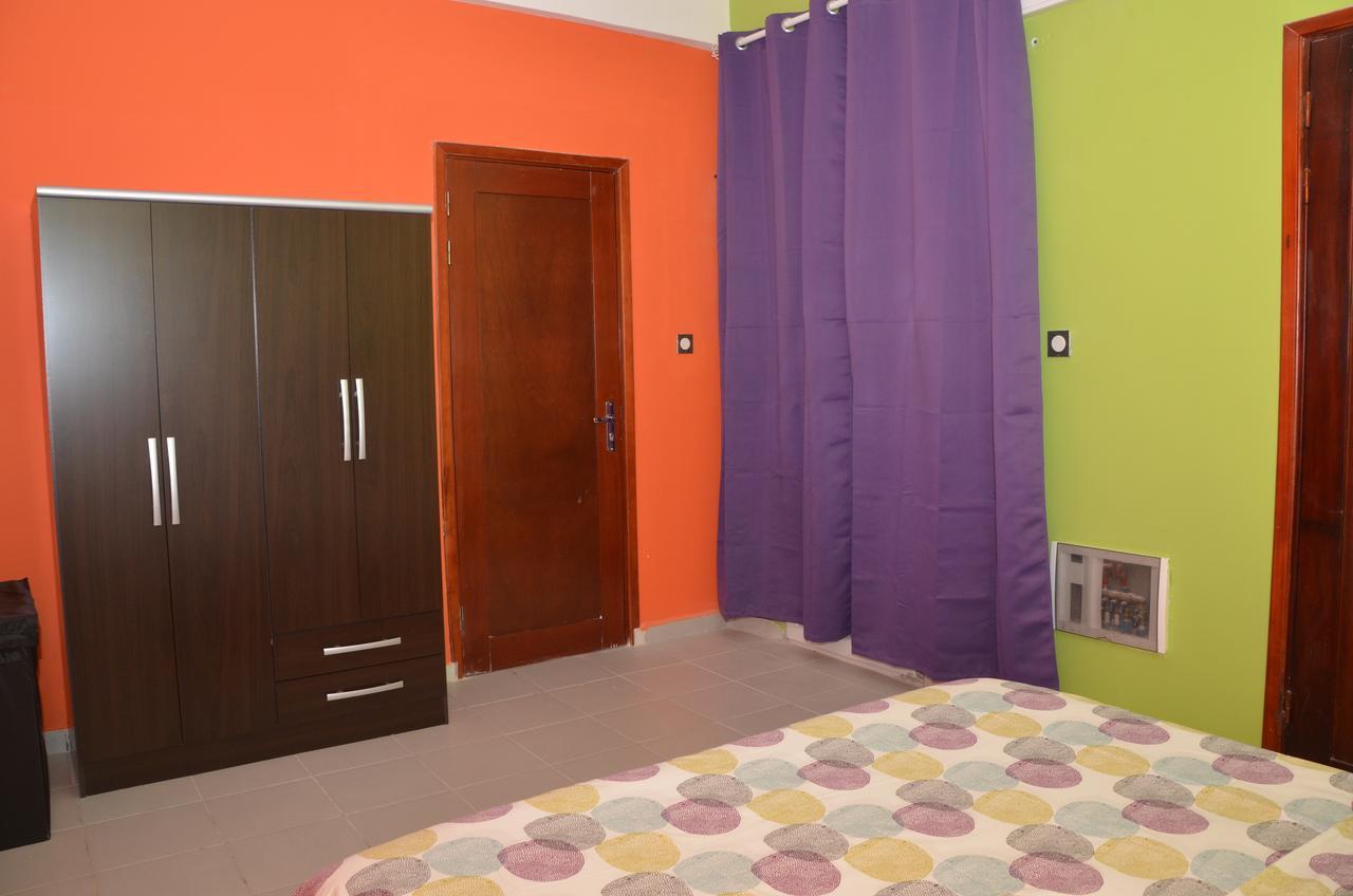 Le Buffle Noir Appart D'Hotes Ντουάλα Εξωτερικό φωτογραφία