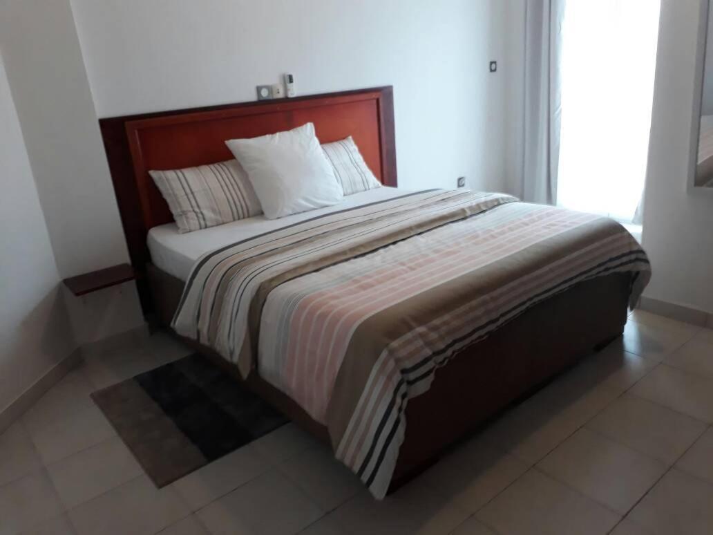Le Buffle Noir Appart D'Hotes Ντουάλα Εξωτερικό φωτογραφία